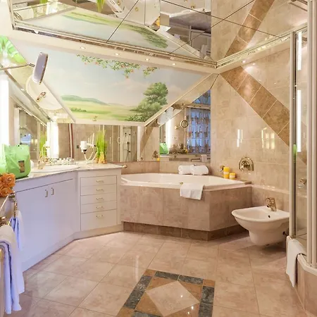 Katharina Penthouse * 维林根